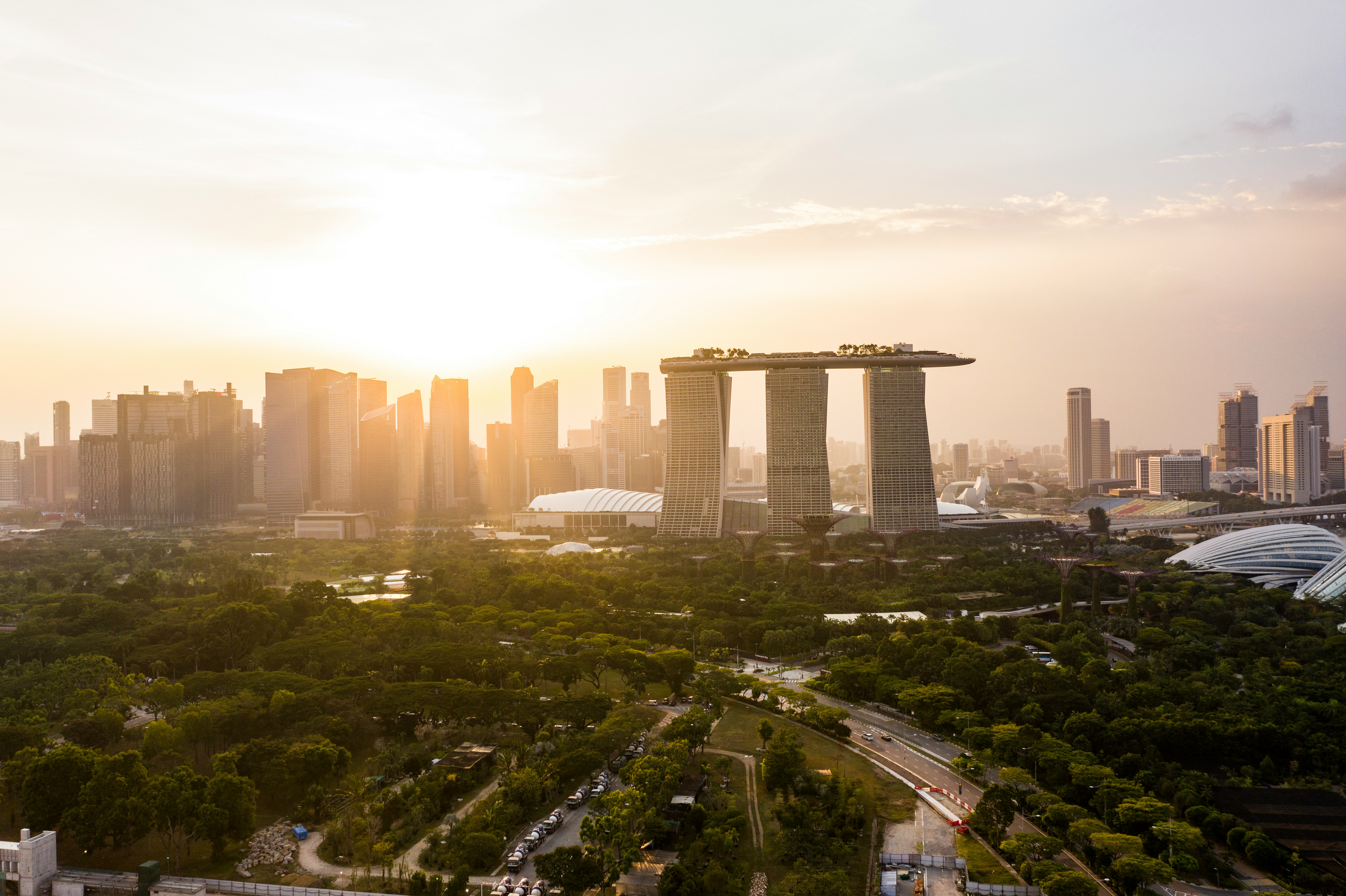 A picture of the Singapore skyline at sunset